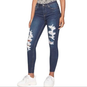 Wild Fable High-Rise Distressed‎ Skinny Jeans
Sz 2